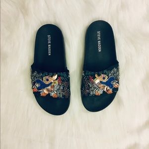 Steven Madden Slides